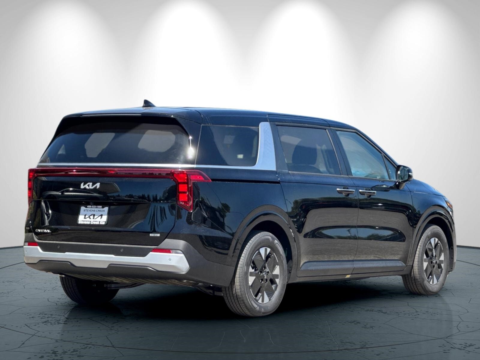 2026 Kia Carnival LXS photo 4