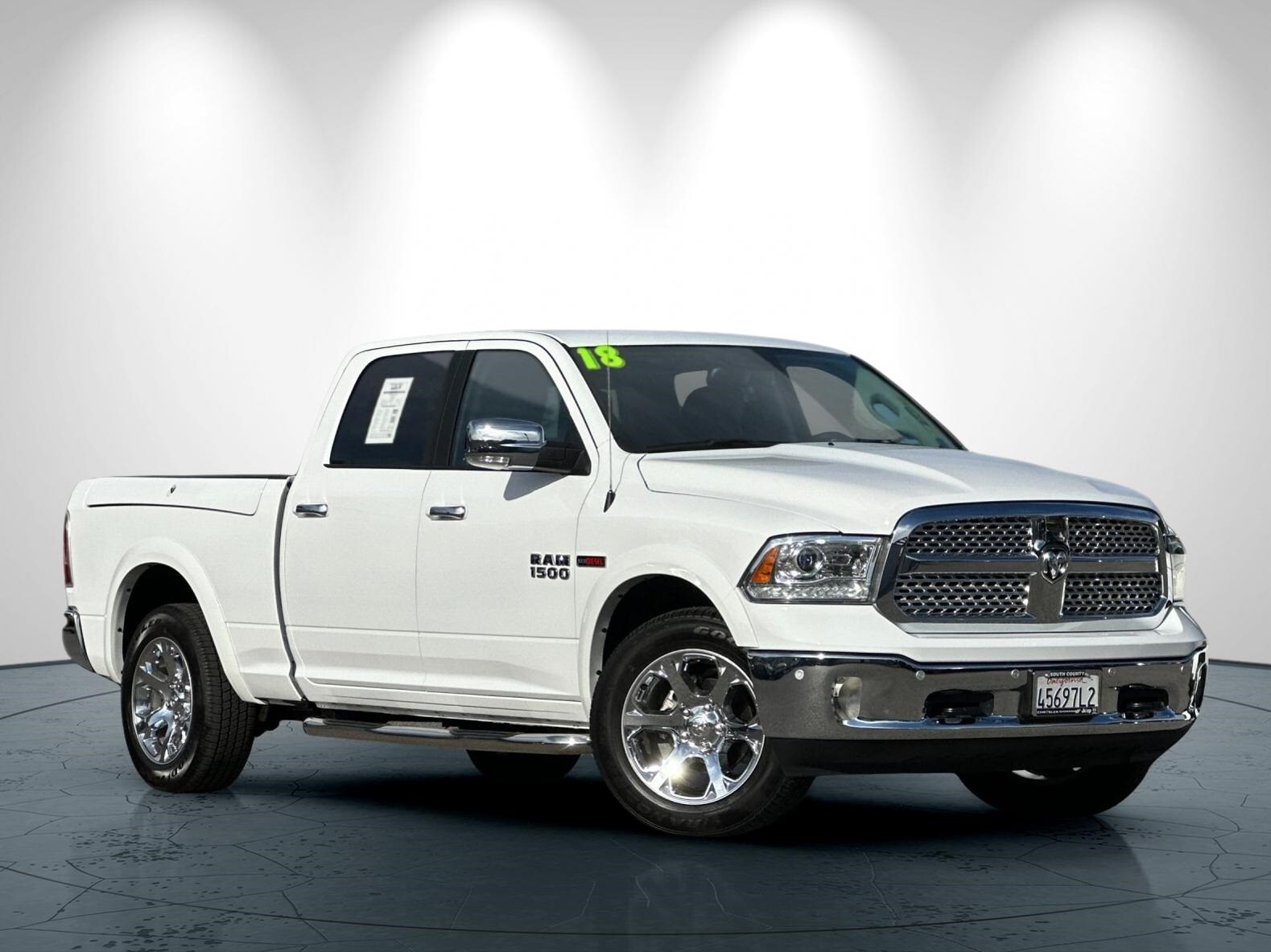 2018 Ram 1500 Laramie photo 2