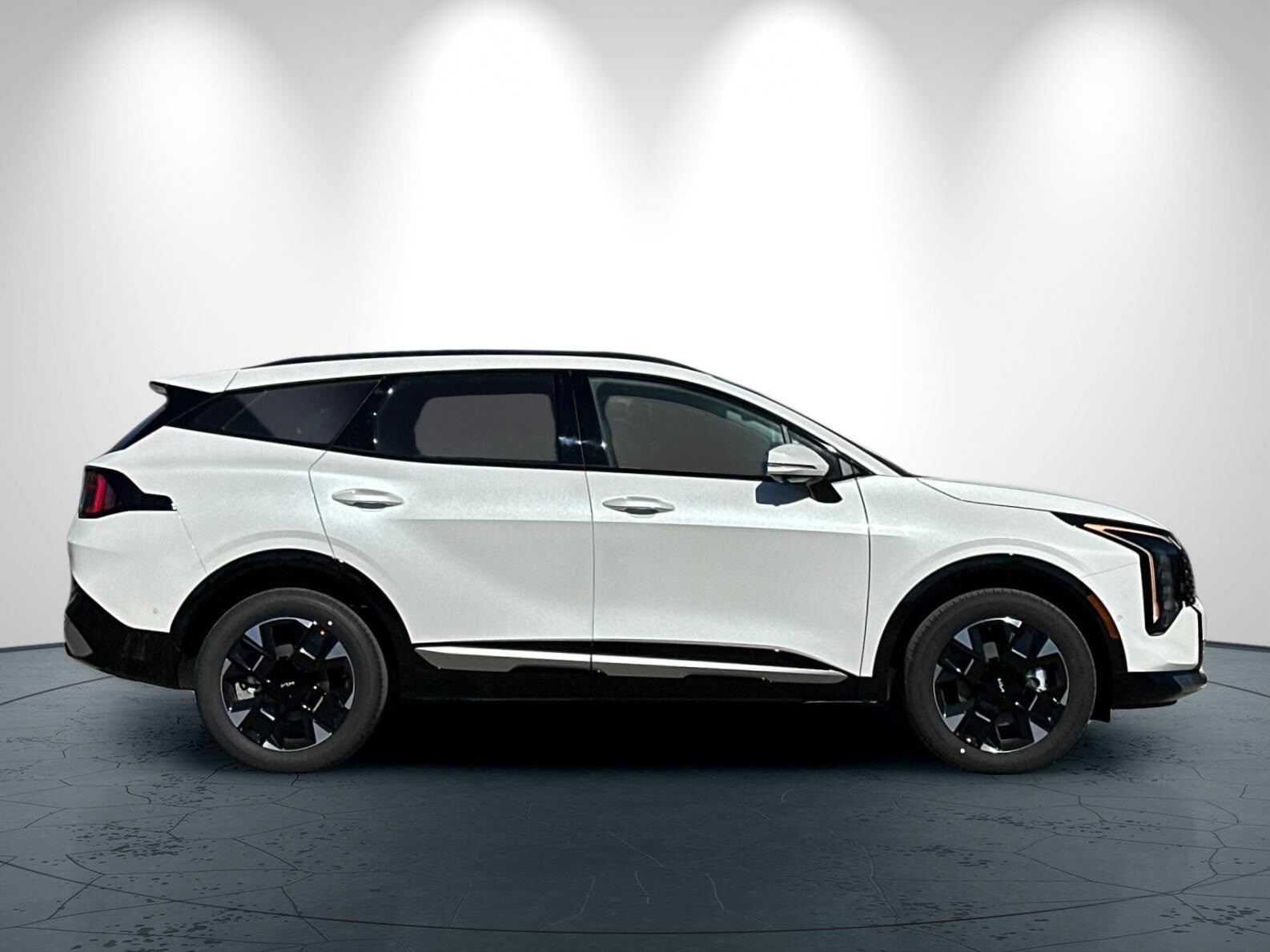 2026 Kia Sportage Hybrid photo 2