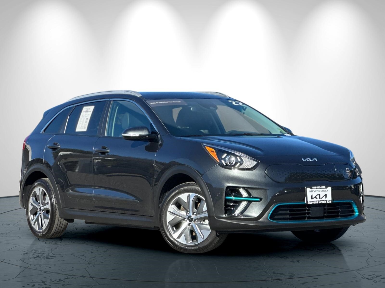 2022 Kia Niro EV S photo 2