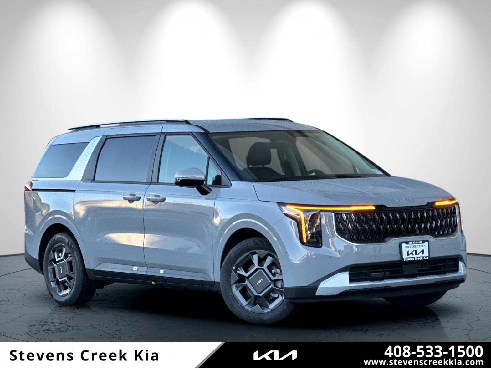 2026 Kia Carnival EX's photo