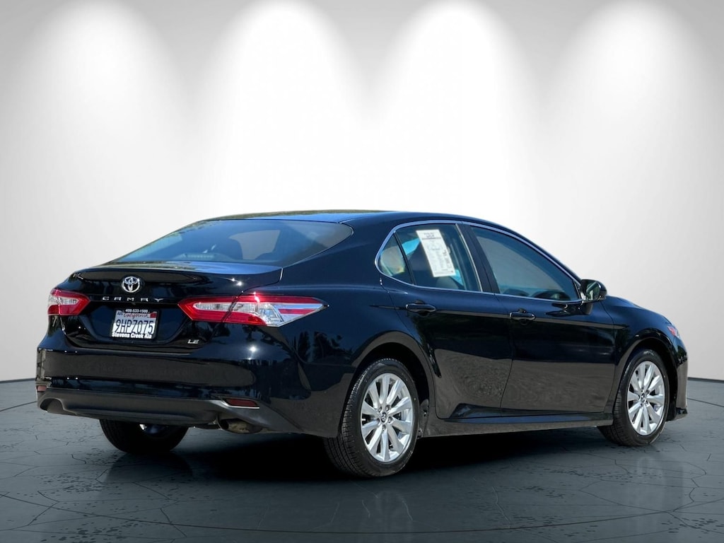 Used 2018 Toyota Camry LE Sedan