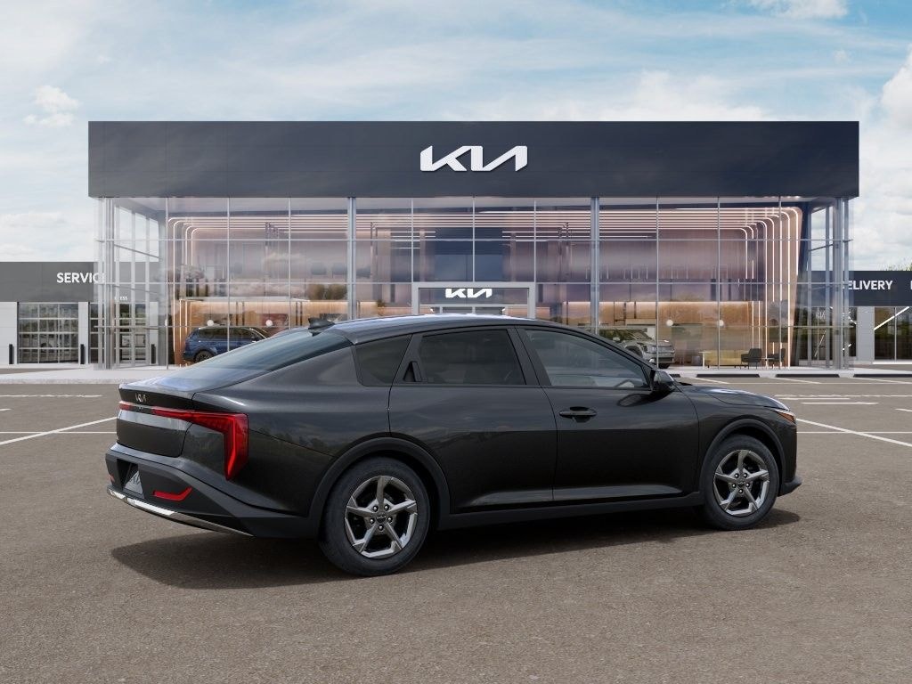 New 2026 Kia K4 LXS Sedan