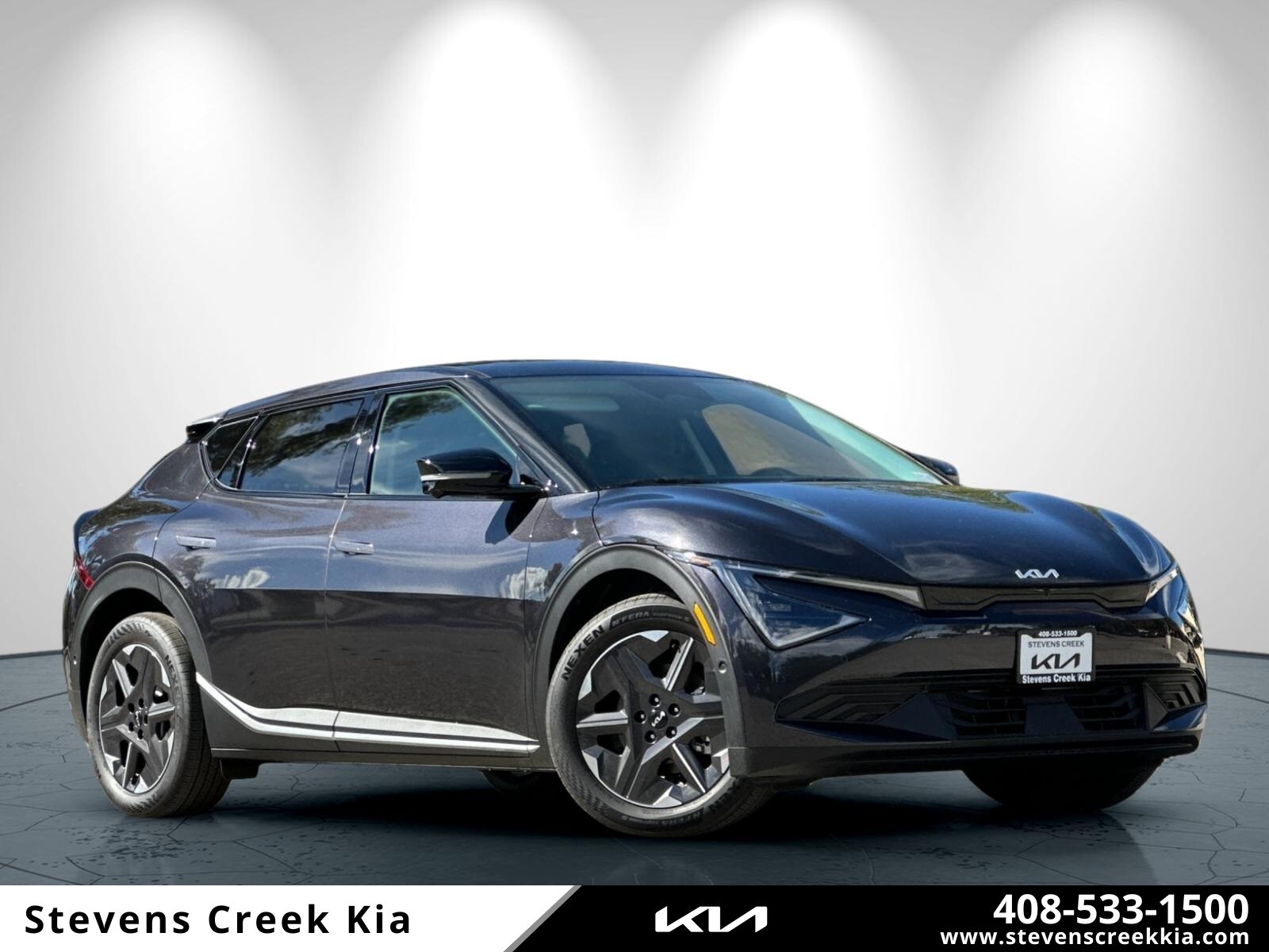 2025 Kia EV6 Light L/R's photo