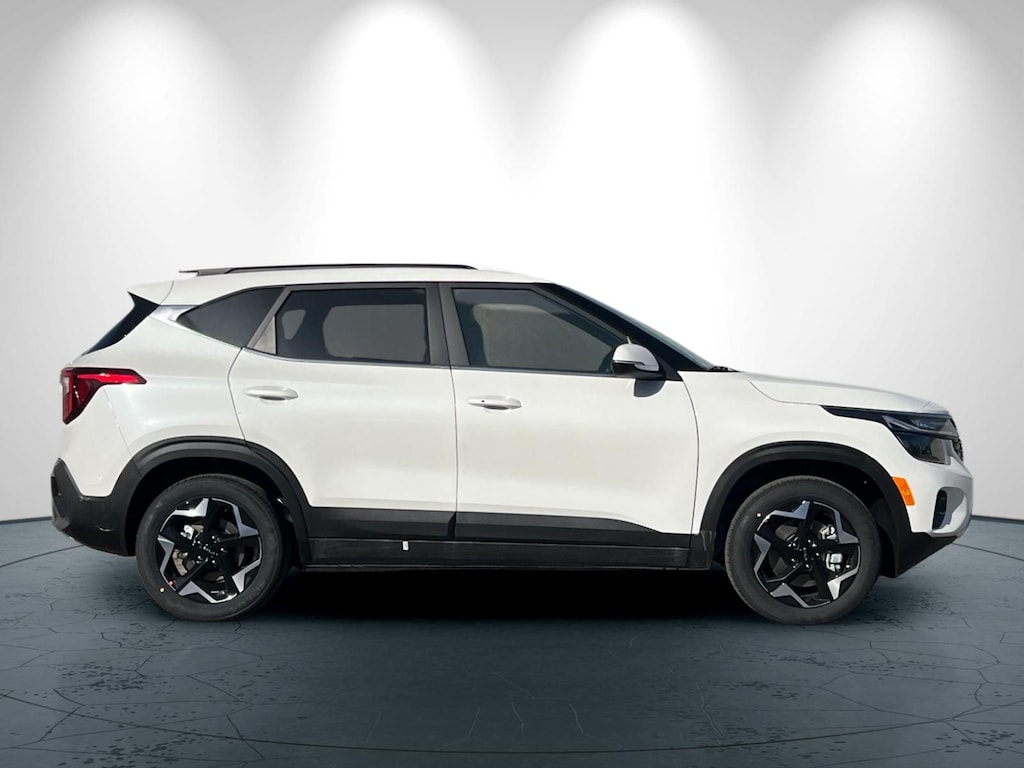 New 2026 Kia Seltos EX SUV