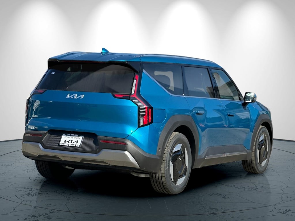 New 2026 Kia EV9 Wind SUV
