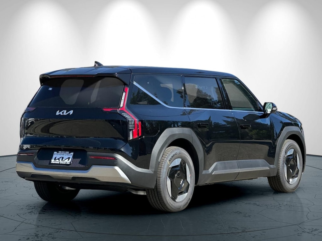 New 2026 Kia EV9 Light SUV