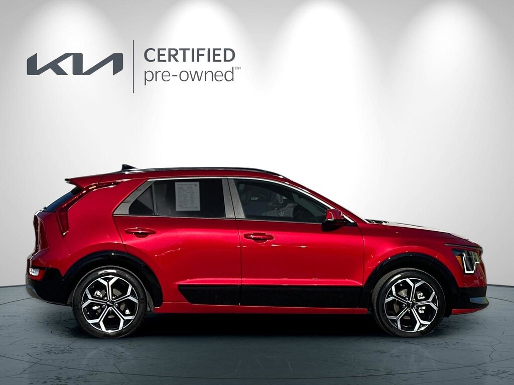 Certified 2024 Kia Niro EX Touring SUV