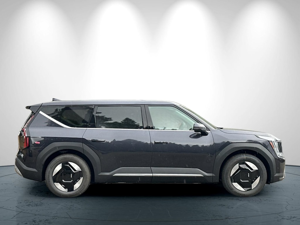 New 2026 Kia EV9 Light SUV
