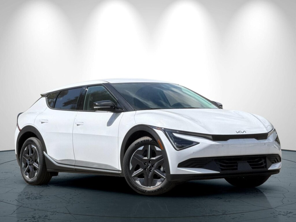 New 2026 Kia EV6 Light Long Range SUV
