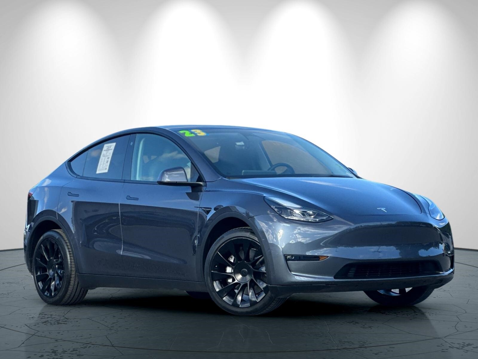 2023 Tesla Model Y Long Range photo 2