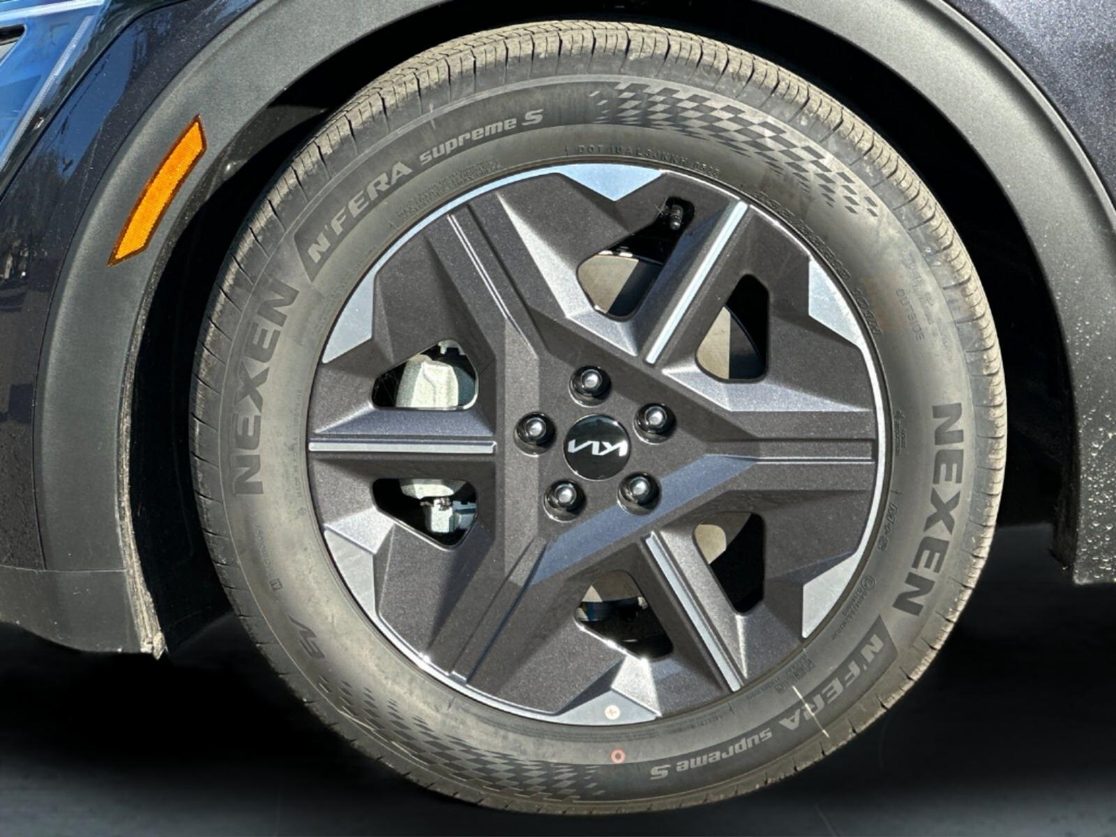 2025 Kia EV6 Light L/R - Photo 25