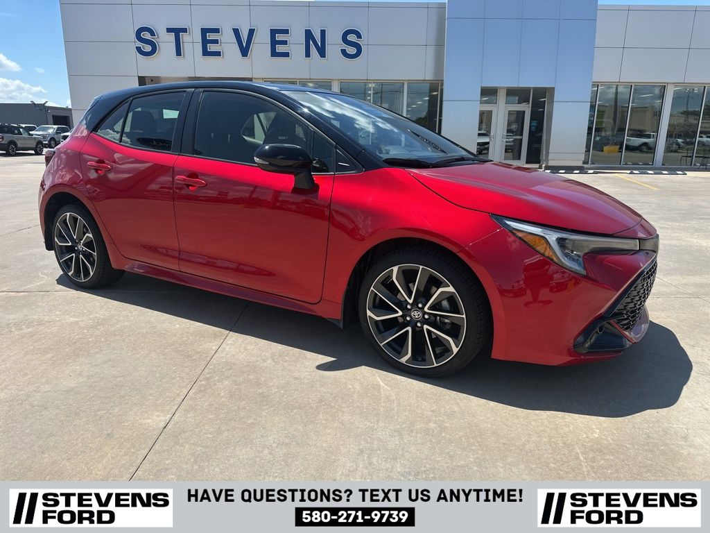 Used 2023 Toyota Corolla Hatchback SE with VIN JTND4MBE0P3192529 for sale in Northfield, Minnesota