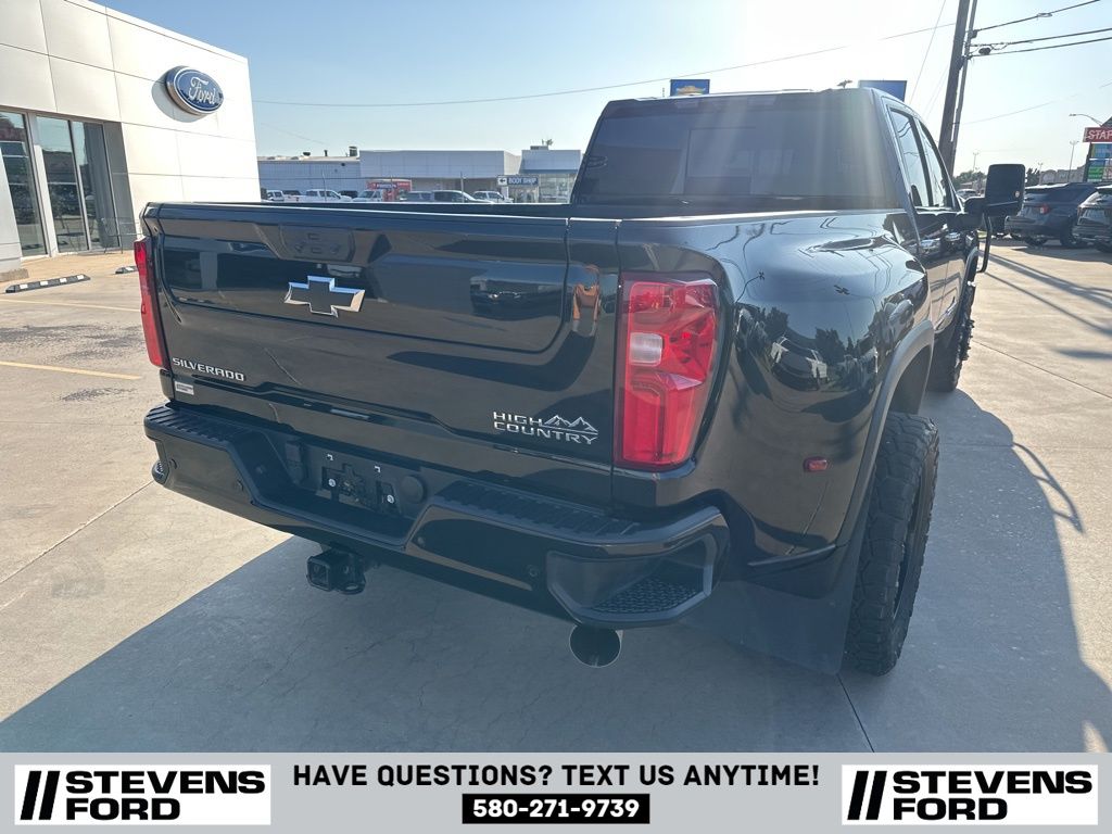 2024 Chevrolet Silverado 3500HD High Country photo 4