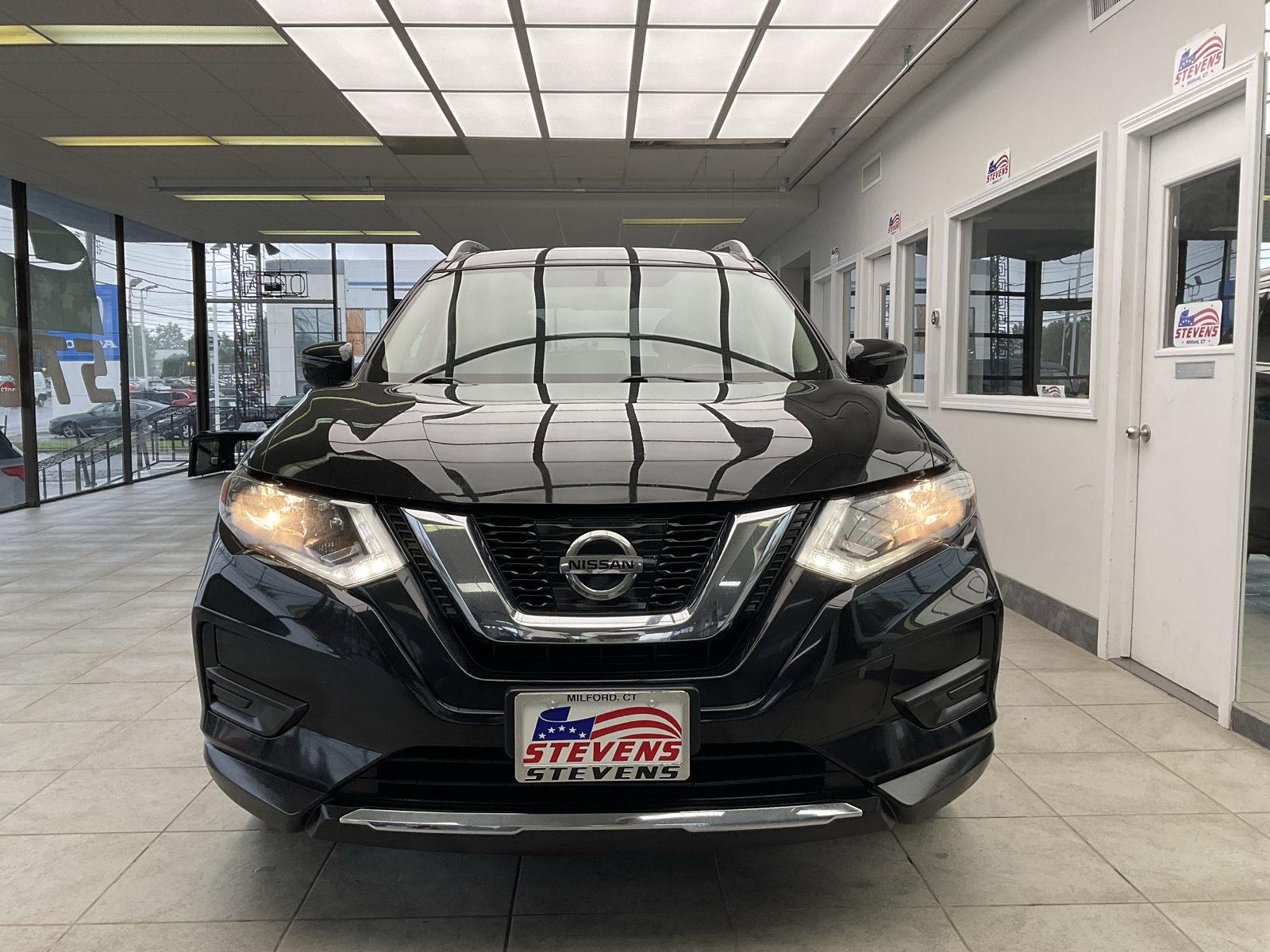 Used 2017 Nissan Rogue SV with VIN JN8AT2MV6HW028315 for sale in Milford, CT