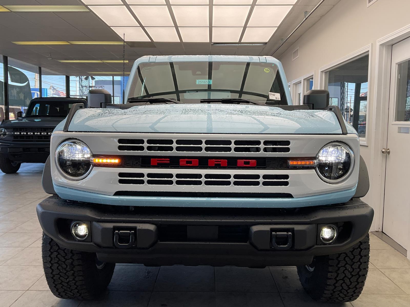 2025 Ford Bronco Heritage First Edition photo 2