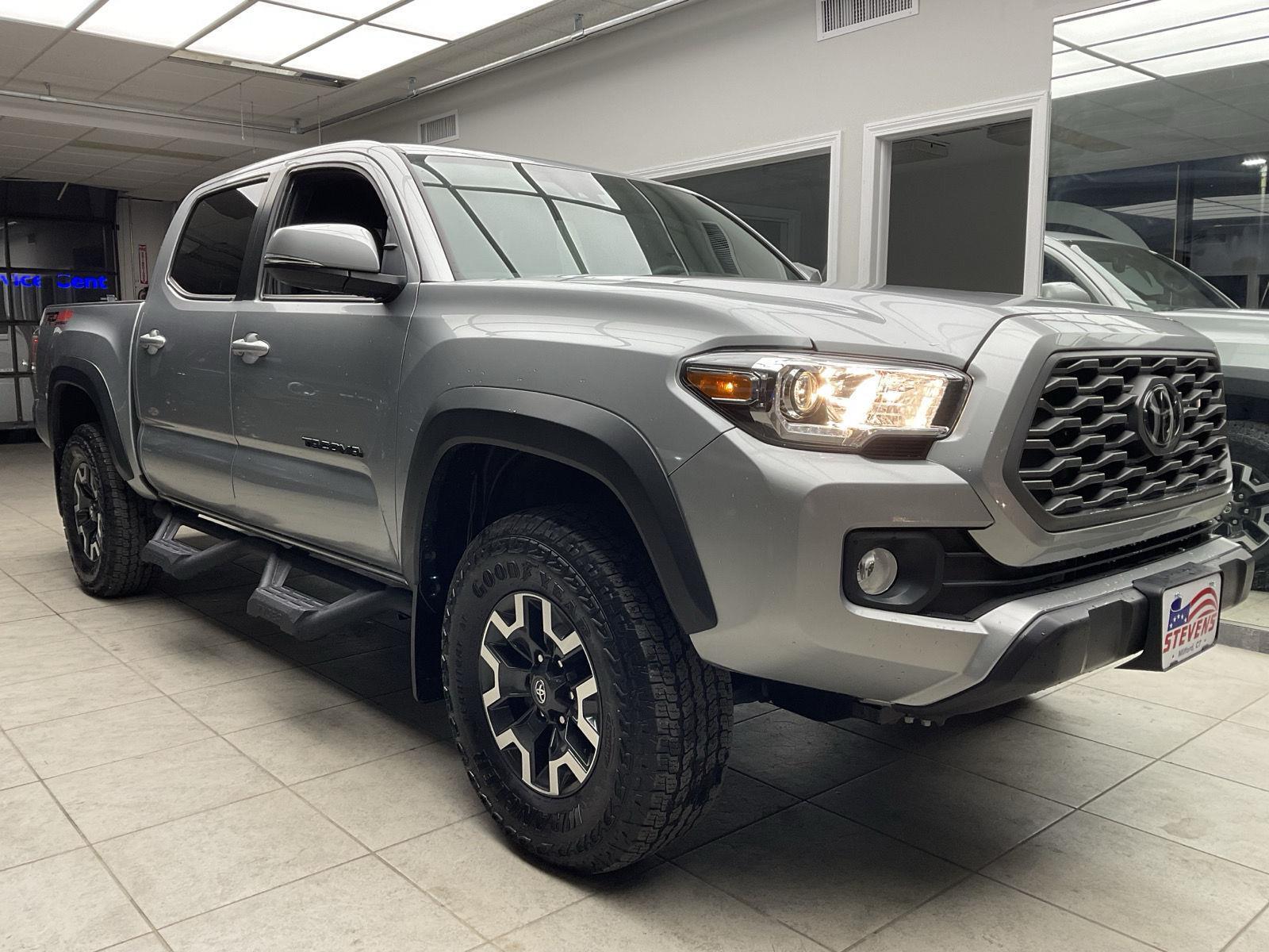 2023 Toyota Tacoma TRD Off Road's photo