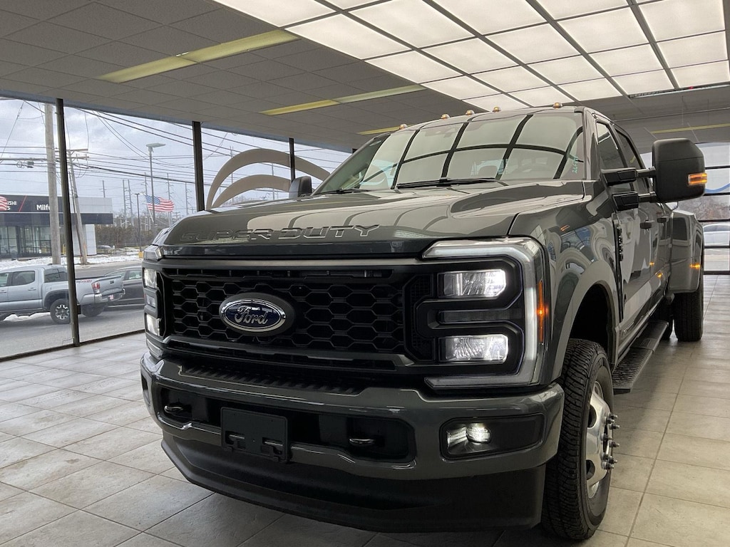 New 2026 Ford Super Duty F-350 DRW XL Truck