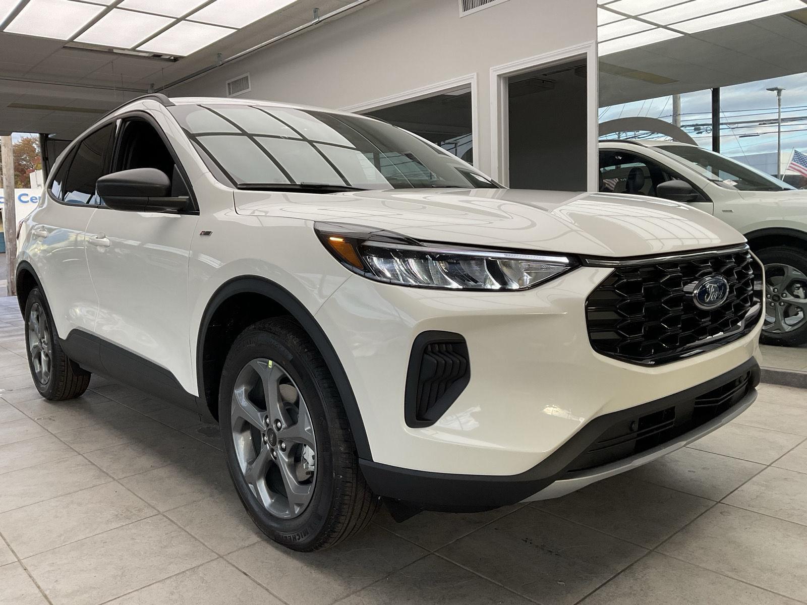 2026 Ford Escape ST-Line's photo