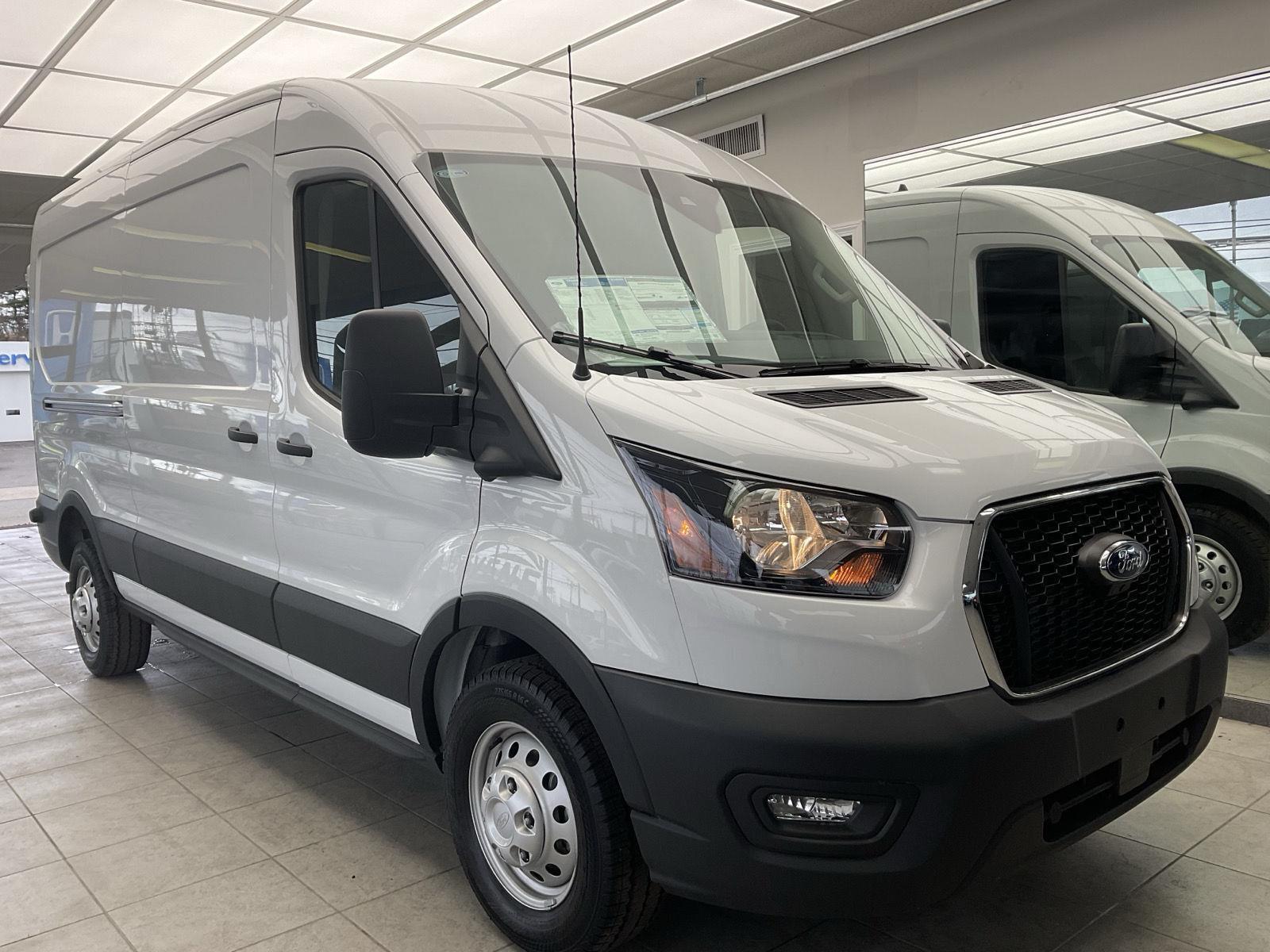 2024 Ford Transit Van Base's photo