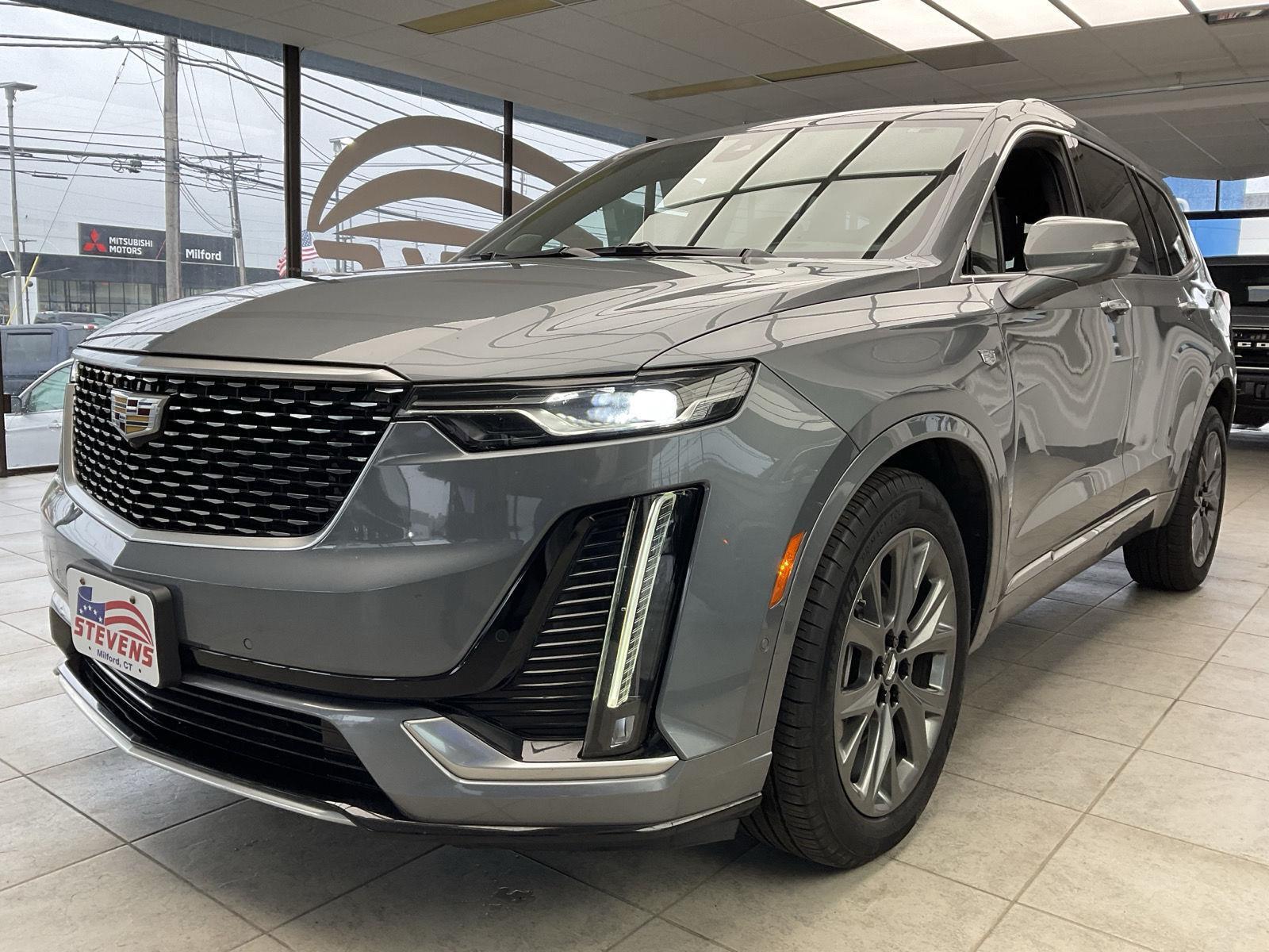 2020 Cadillac XT6 Premium Luxury photo 3
