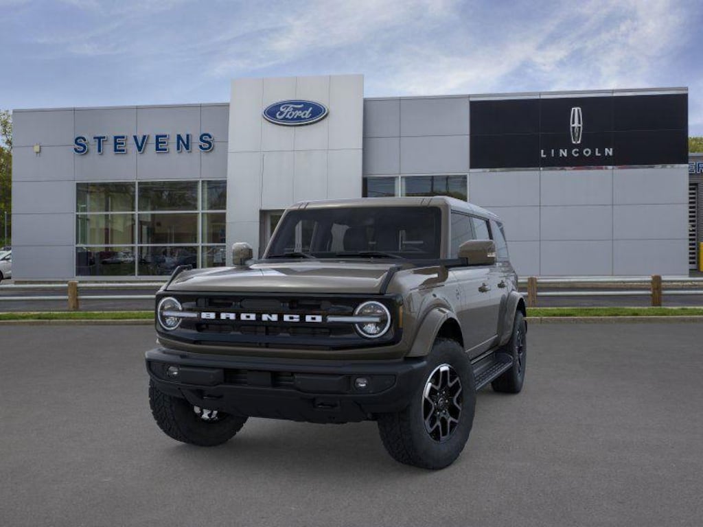 New 2025 Ford Bronco Outer Banks SUV