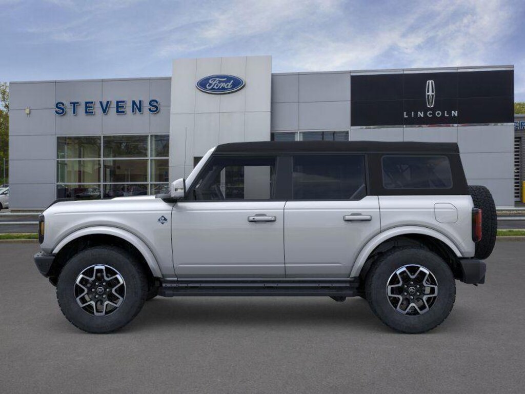 New 2024 Ford Bronco Outer Banks SUV