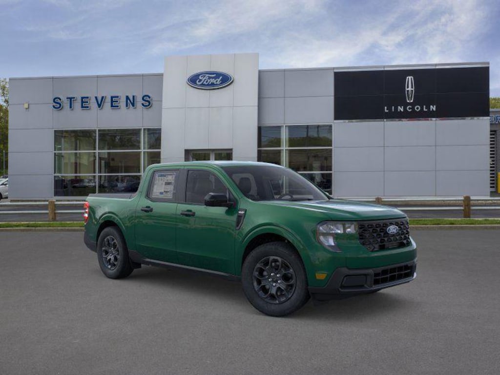 New 2025 Ford Maverick XLT SuperCrew