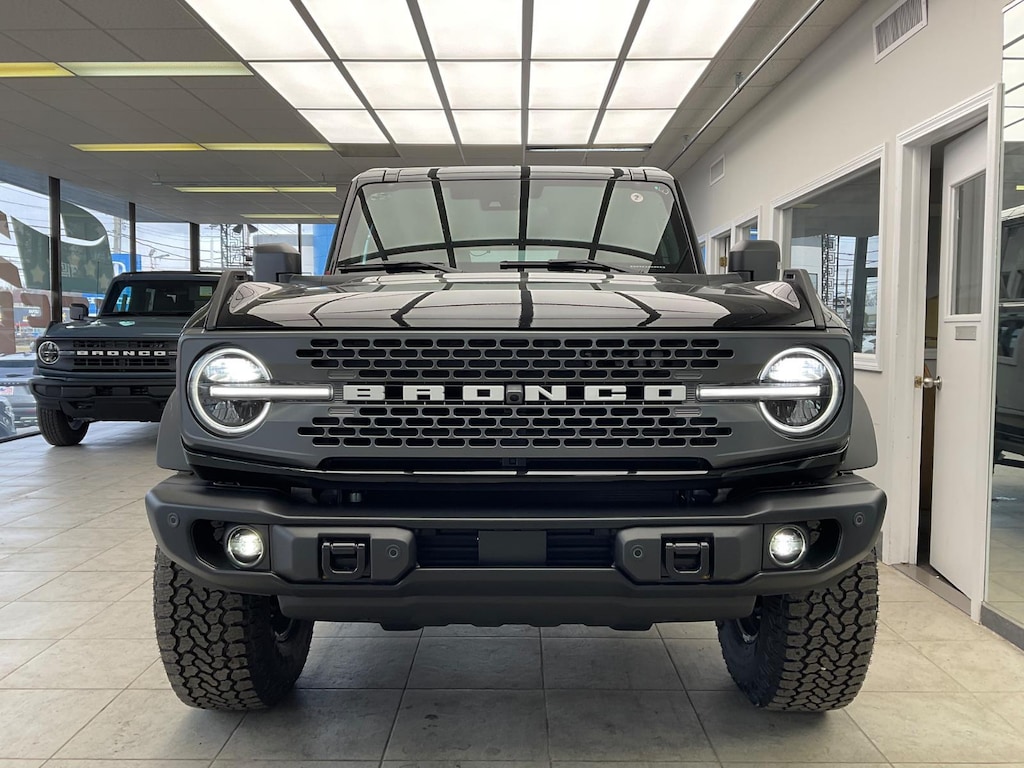 New 2025 Ford Bronco Badlands SUV