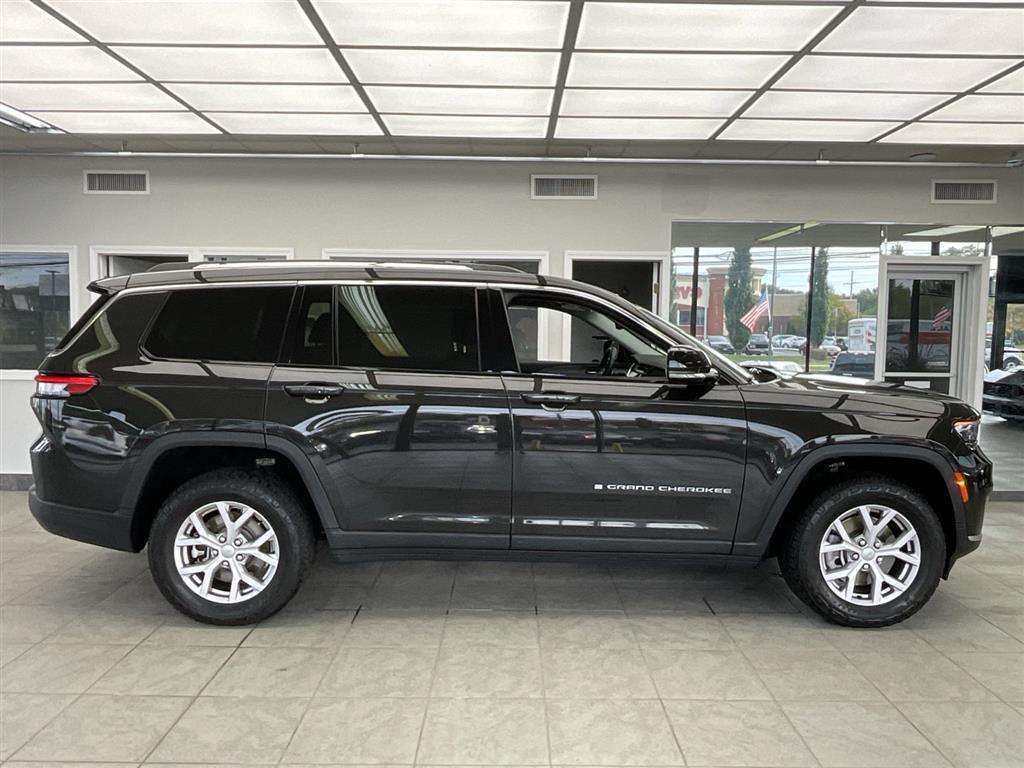 2021 Jeep Grand Cherokee Limited photo 3