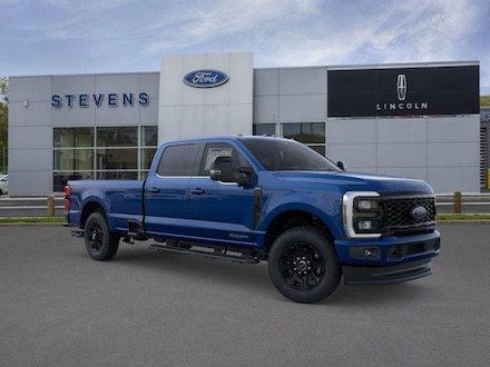 2026 Ford Super Duty F-350 Lariat Truck