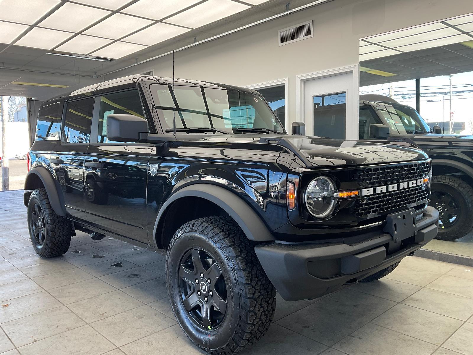2025 Ford Bronco 4-Door Big Bend's photo