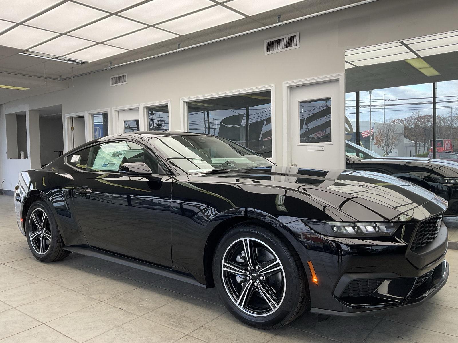 2025 Ford Mustang EcoBoost's photo