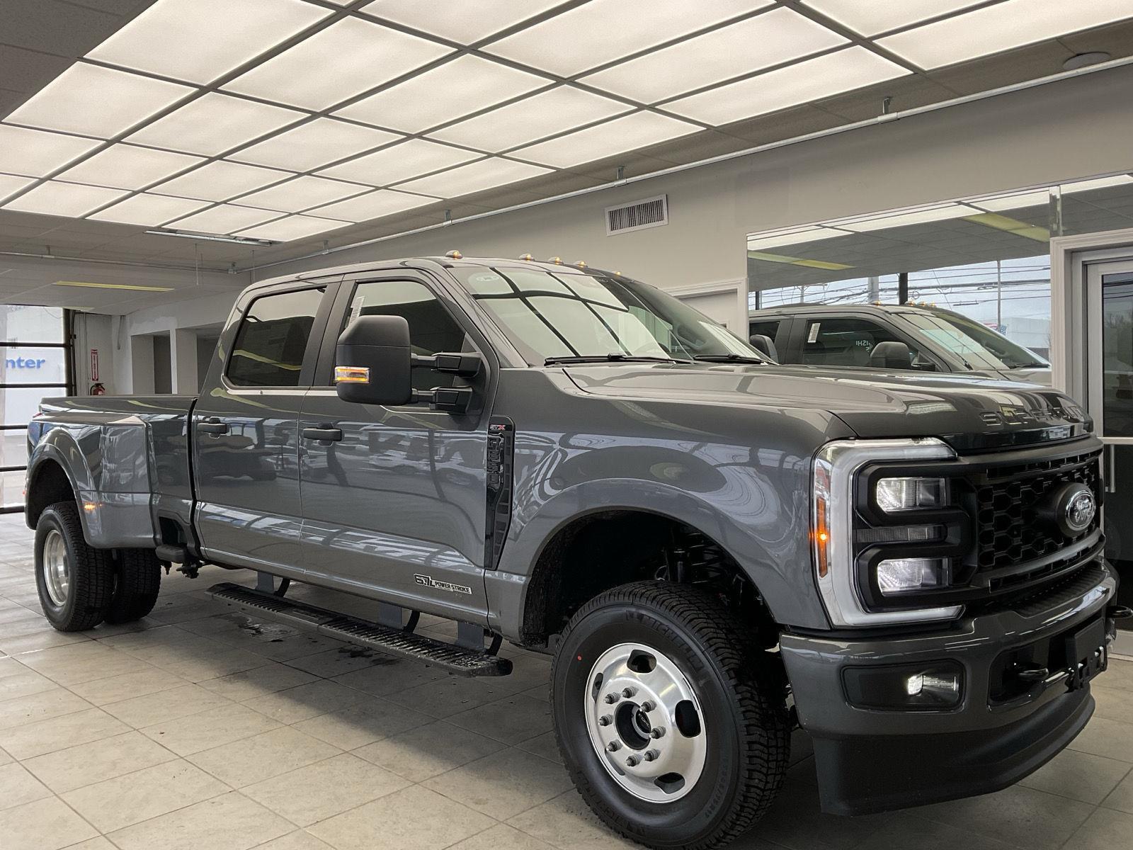 2026 Ford F-350 Base's photo