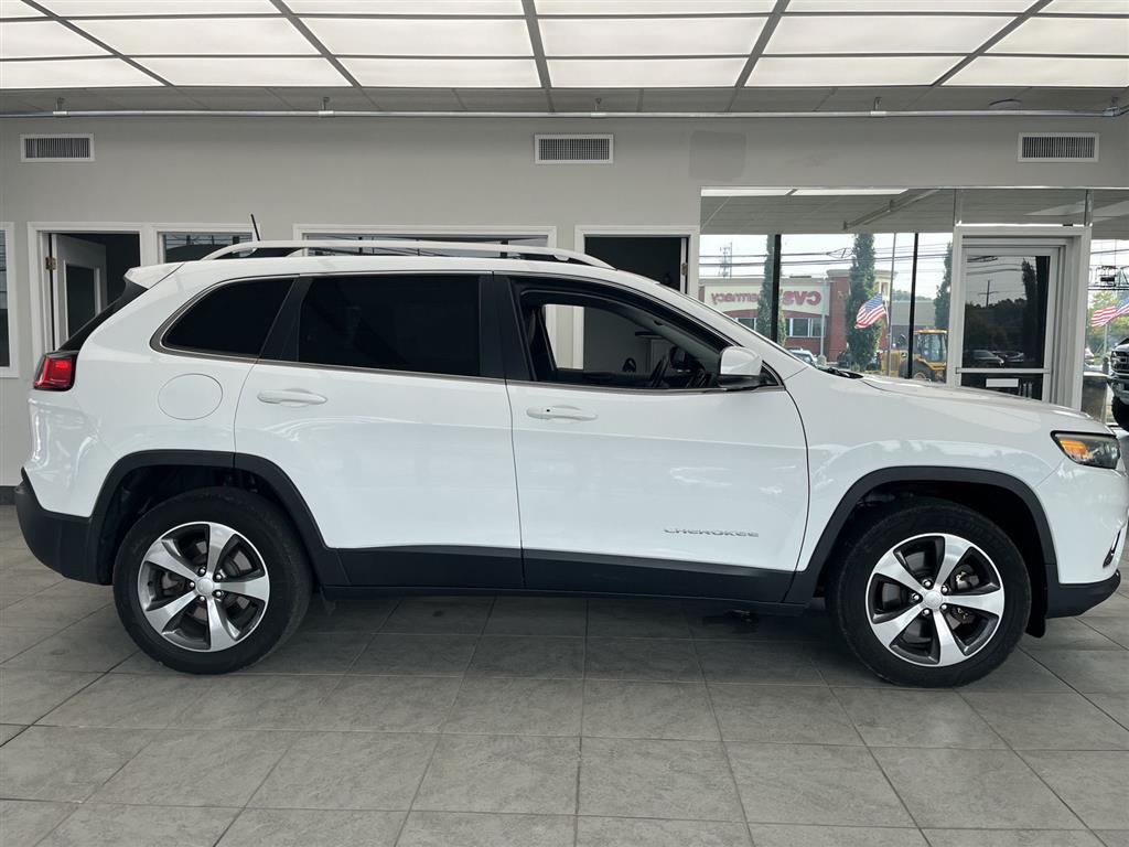 2019 Jeep Cherokee Limited photo 3
