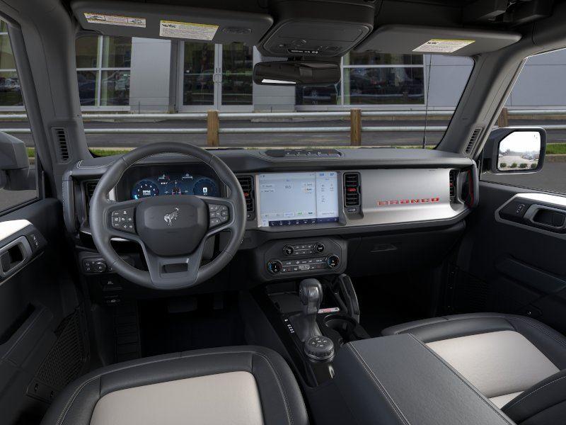 2026 Ford Bronco 4-Door Outer Banks - Photo 9