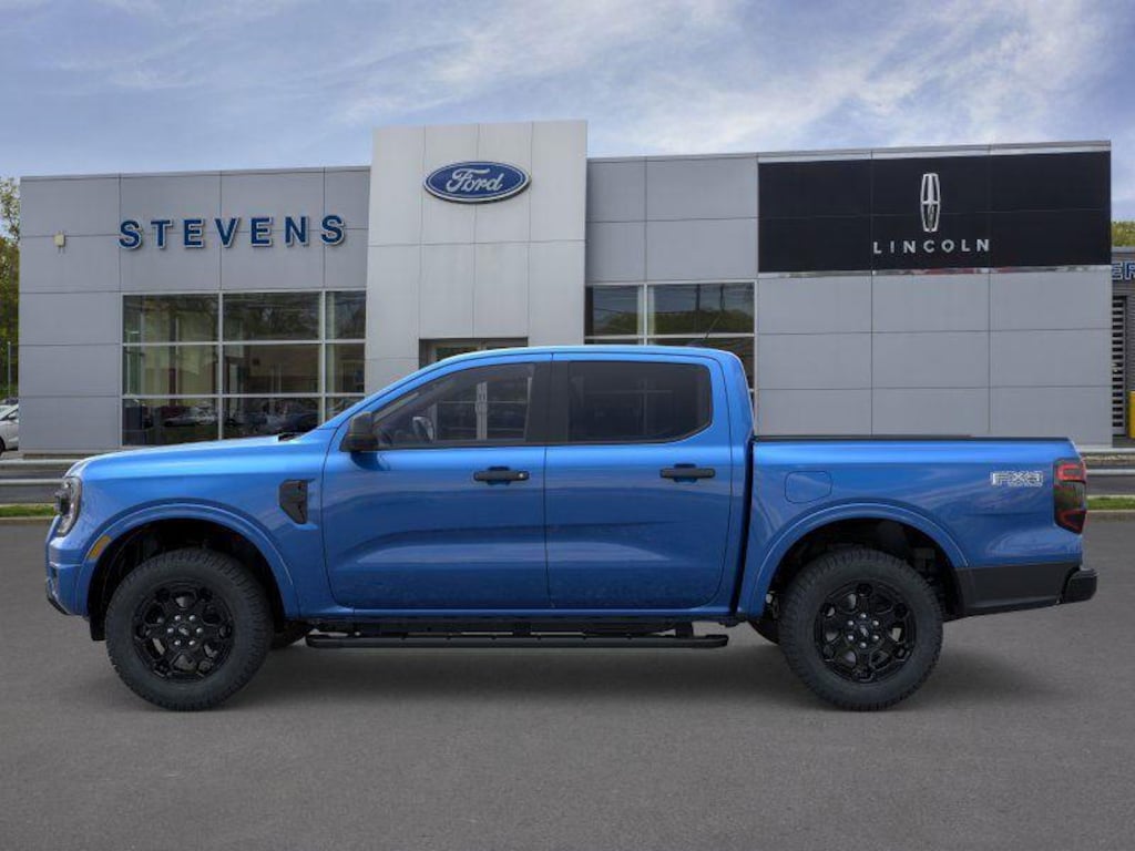 New 2025 Ford Ranger XLT SuperCrew