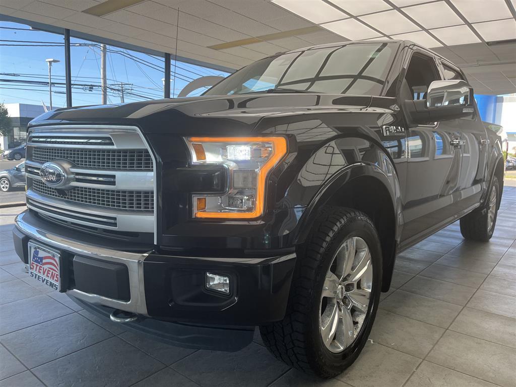 2016 Ford F-150 Platinum photo 3