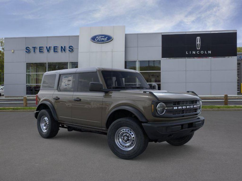 New 2025 Ford Bronco Base SUV
