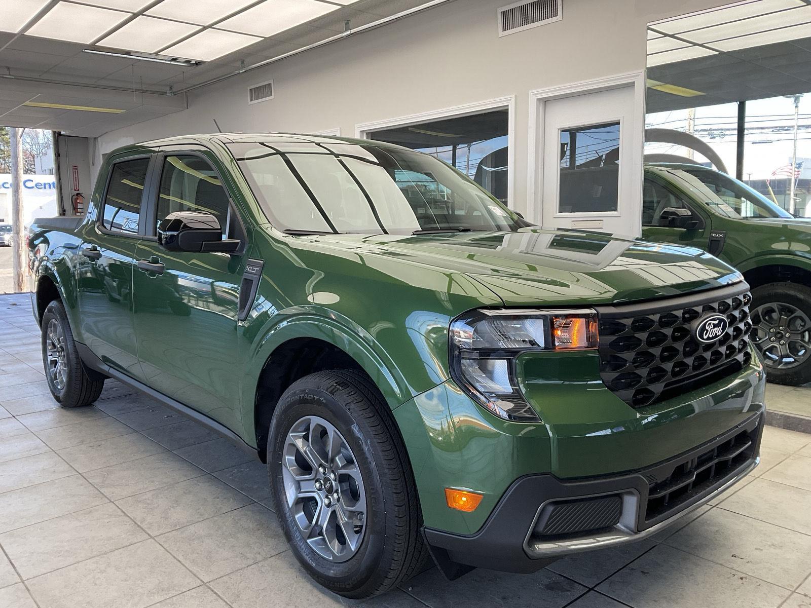 2025 Ford Maverick XLT's photo