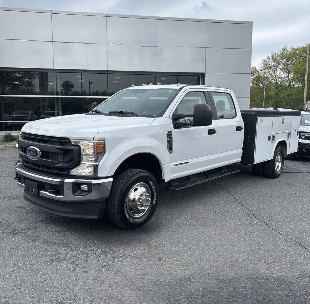 2021 Ford F-350 XL 4x4 Crew Cab 179-In DRW's photo