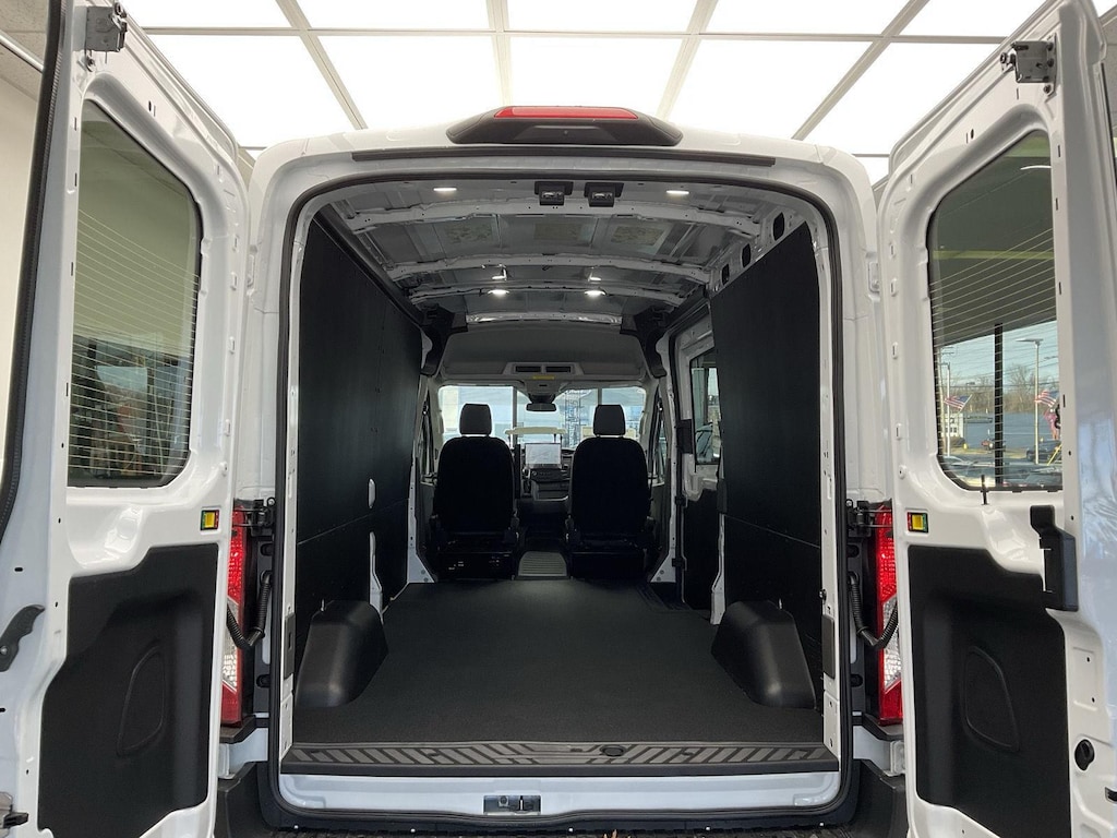 2026 Ford Transit Van photo 4