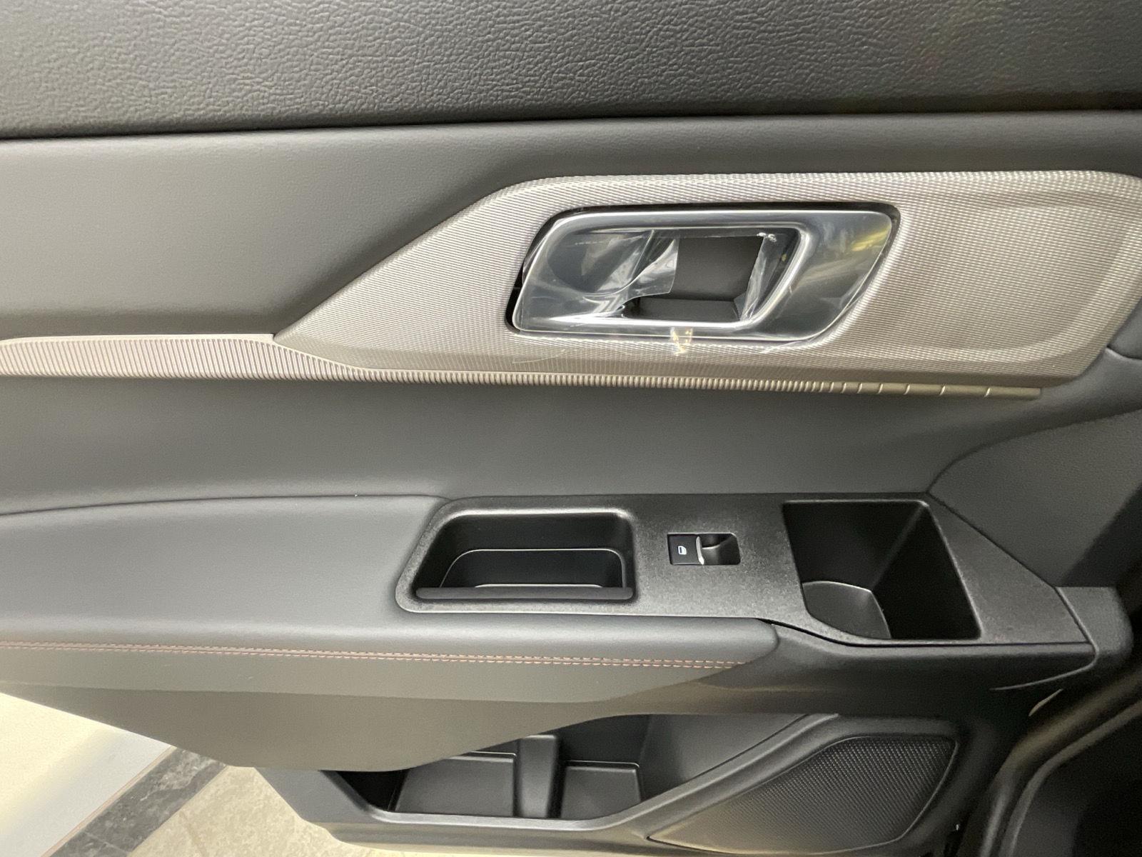 2026 Ford Explorer Active - Photo 21