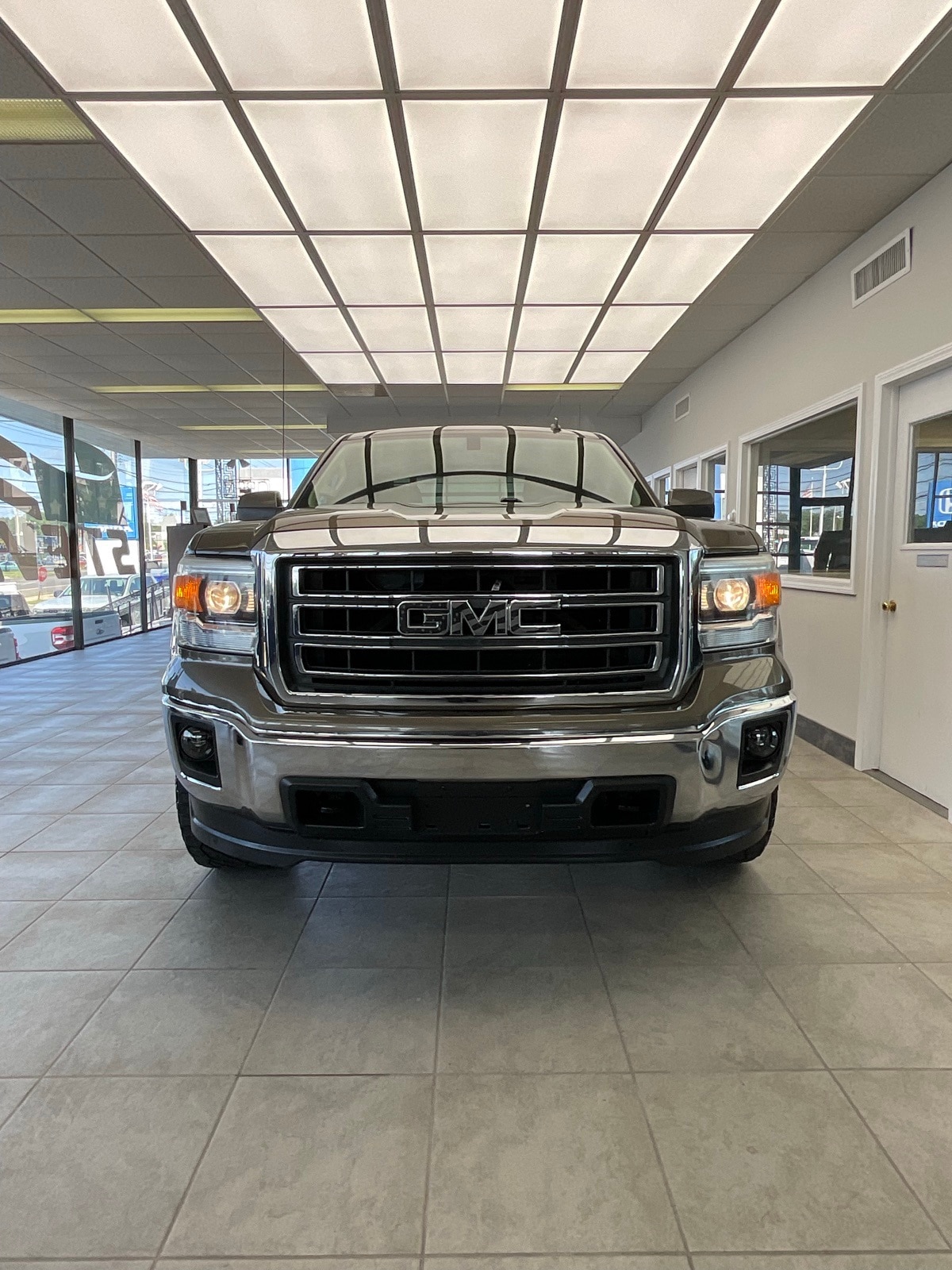 Used 2014 GMC Sierra 1500 SLE with VIN 3GTU2UEC2EG252048 for sale in Milford, CT