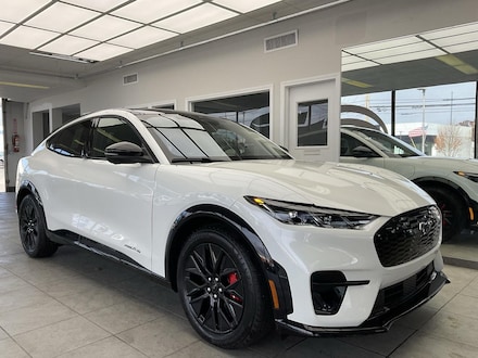 2025 Ford Mustang Mach-E Premium SUV