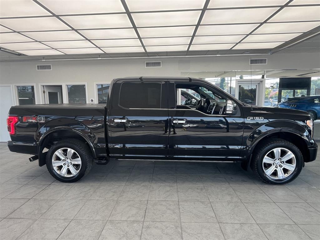 2016 Ford F-150 Platinum photo 4