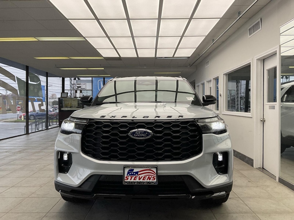New 2026 Ford Explorer ST-Line SUV