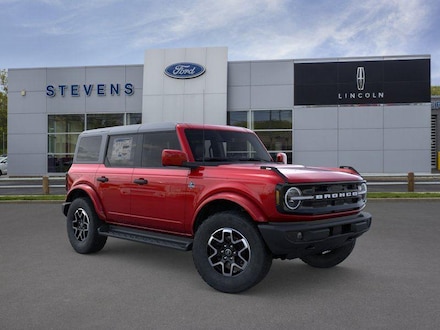 2026 Ford Bronco Outer Banks SUV