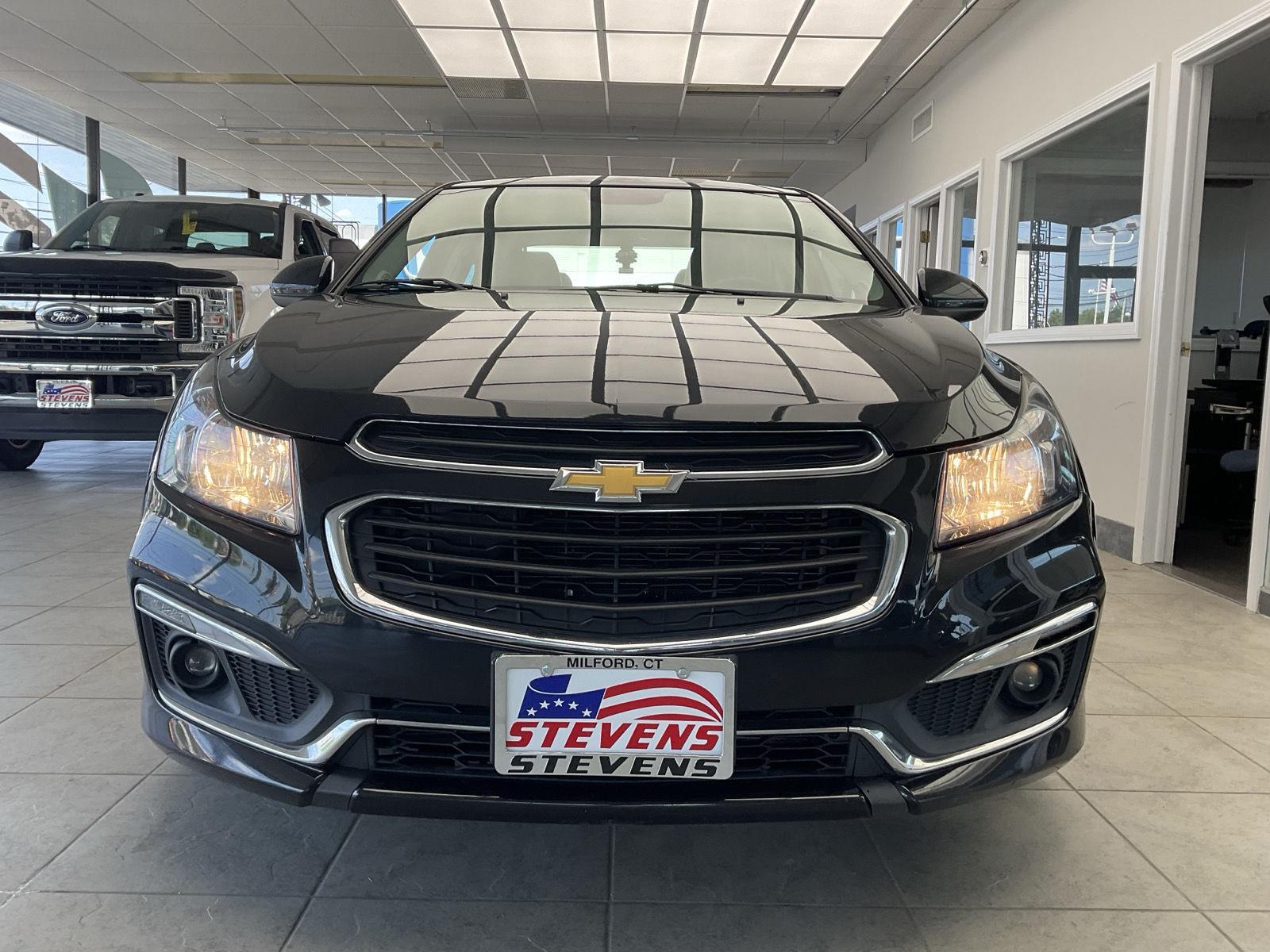 Used 2015 Chevrolet Cruze 2LT with VIN 1G1PE5SB2F7264891 for sale in Milford, CT