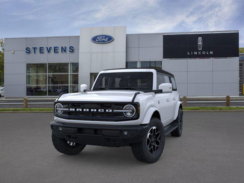 2025 Ford Bronco Outer Banks photo 3